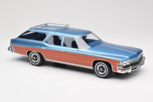 Buick Estate Wagon Light Blue Metallic BoS Models 1:18 BOS417 Pryskyřice – obrázek 4 z 6