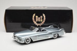 Buick Le Sabre Concept Light Blue Metallic BoS Models 1:18 BOS199 Pryskyřice – obrázek 6 z 6