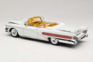 Buick Limited Wells Fargo Modrý Sun Star 1:18 4821 Kov – obrázek 5 z 6