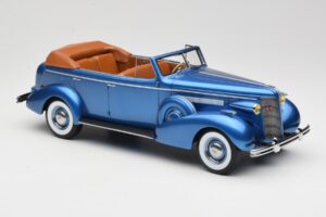 Buick Roadmaster 80-C Four Door Phaeton Blue Metallic BoS Models 1:18 BOS372 Pryskyřice – obrázek 4 z 6