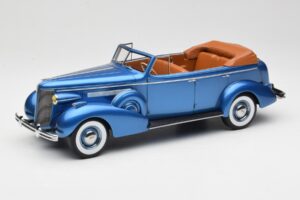 Buick Roadmaster 80-C Four Door Phaeton Blue Metallic BoS Models 1:18 BOS372 Pryskyřice