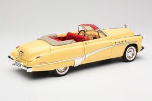 Buick Roadmaster Chrome Yellow Motormax 1:18 23124646-M17 Kov – obrázek 3 z 8