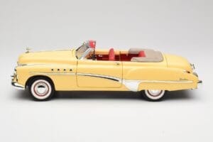 Buick Roadmaster Chrome Yellow Motormax 1:18 23124646-M17 Kov – obrázek 4 z 8