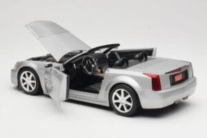 Cadillac XLR Cabrio Stříbrný Hot Wheels 1:18 53838 Kov – obrázek 5 z 8