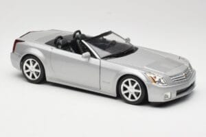 Cadillac XLR Cabrio Stříbrný Hot Wheels 1:18 53838 Kov – obrázek 6 z 8