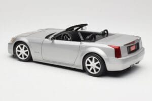 Cadillac XLR Cabrio Stříbrný Hot Wheels 1:18 53838 Kov – obrázek 7 z 8