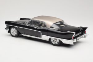 Cadillac Brougham Černý Sun Star 1:18 4001 Kov – obrázek 7 z 8