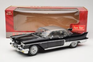 Cadillac Brougham Černý Sun Star 1:18 4001 Kov – obrázek 8 z 8