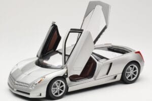 Cadillac Cien Stříbrný Hot Wheels 1:18 57296 Kov – obrázek 2 z 8
