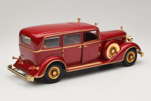 Cadillac Deluxe Tudor Státní Limuzína Puyi Poslední Císař Číny Sun Star 1:18 4100 Kov – obrázek 3 z 9