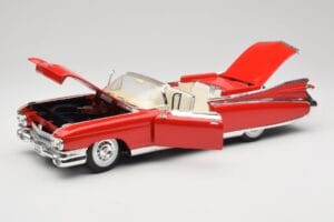 Cadillac Eldorado Biarritz Bolero Red Maisto 1:18 31813 Kov – obrázek 2 z 8