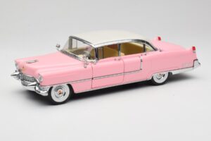 Cadillac Fleetwood Elvis Presley Růžový MRC 1:18 LIC1000 Kov