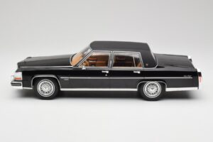 Cadillac Fleetwood Brougham Černý MCG 1:18 MCG18250 Kov – obrázek 3 z 6