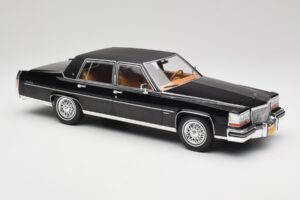 Cadillac Fleetwood Brougham Černý MCG 1:18 MCG18250 Kov – obrázek 4 z 6