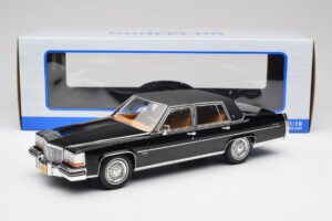 Cadillac Fleetwood Brougham Černý MCG 1:18 MCG18250 Kov – obrázek 6 z 6