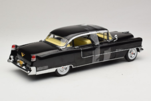 Cadillac Fleetwood Series 60 The Godfather Greenlight 1:18 12949 Kov – obrázek 2 z 6