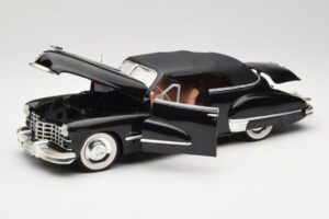 Cadillac Series 62 Černý Anson 1:18 30345 Kov – obrázek 2 z 8