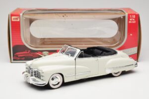 Cadillac Series 62 Kabriolet Bílý Anson 1:18 30335 Kov – obrázek 8 z 8