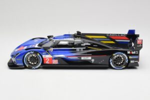 Cadillac V-Series.R LMDh #2 E. Bamber / A. Lynn / R. Westbrook Chip Ganassi Racing 24 Hours of Le Mans 2023 TopSpeed 1:18 TS0 – obrázek 3 z 5