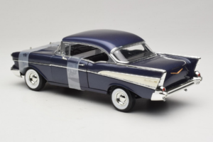 Chevrolet American Graffiti Movie Car American Muscle 1:18 36604 Kov – obrázek 3 z 4