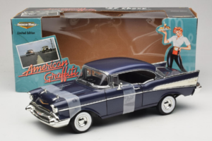 Chevrolet American Graffiti Movie Car American Muscle 1:18 36604 Kov – obrázek 4 z 4
