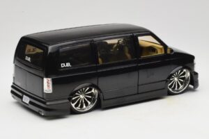 Chevrolet Astro Van Tuned Černý Jada 1:18 63122 Kov – obrázek 3 z 8