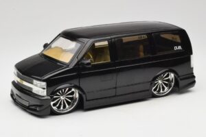 Chevrolet Astro Van Tuned Černý Jada 1:18 63122 Kov