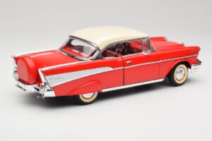 Chevrolet Bel Air Matador Červený & India Slonovinová Road Legends 1:18 92109 Kov – obrázek 3 z 8