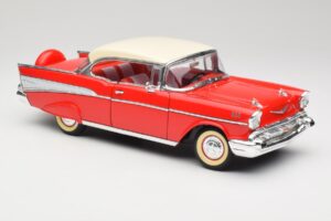 Chevrolet Bel Air Matador Červený & India Slonovinová Road Legends 1:18 92109 Kov – obrázek 6 z 8