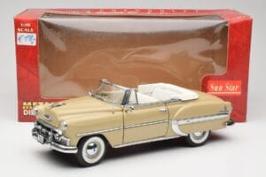 Chevrolet Bel Air Kabriolet Krémový Sun Star 1:18 1623 Kov – obrázek 8 z 8