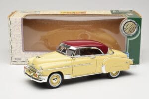 Chevrolet Bel Air Žlutý & Červený Motormax 1:18 73111 Kov – obrázek 8 z 8
