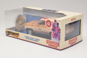 Chevrolet Blazer K5 Policie Stranger Things Metals Diecast 1:24 31111-24 Kov – obrázek 3 z 3