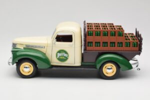 Chevrolet Brasseur Perrier Delivery Van Zelený Solido 1:18 203243 Kov – obrázek 4 z 8