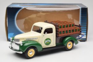 Chevrolet Brasseur Perrier Delivery Van Zelený Solido 1:18 203243 Kov – obrázek 8 z 8