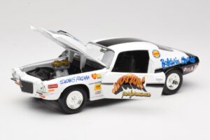 Chevrolet Camaro Baldwin-Motion ERTL 1:18 33675 Kov – obrázek 2 z 8