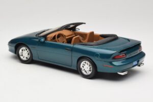 Chevrolet Camaro Z28 Kabriolet Zelený American Muscle 1:18 7231D0 Kov – obrázek 7 z 8