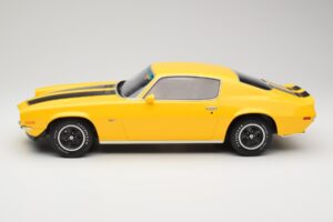 Chevrolet Camaro Z28 RS Daytona Yellow Otto 1:12 G085 Pryskyřice – obrázek 3 z 6