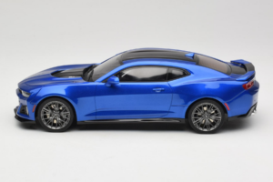 Chevrolet Camaro ZL1 Gen 6 Modrý GT Spirit 1:18 GT177 Pryskyřice – obrázek 3 z 6