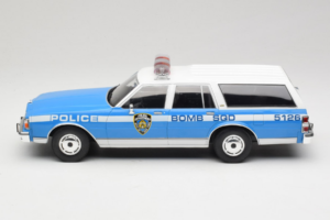 Chevrolet Caprice Estate Wagon NYPD MCG 1:18 MCG18477 Kov – obrázek 3 z 6