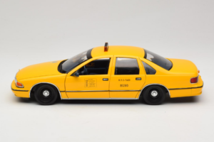 Chevrolet Caprice NYC Taxi UT Models 1:18 180142095 Kov – obrázek 4 z 8