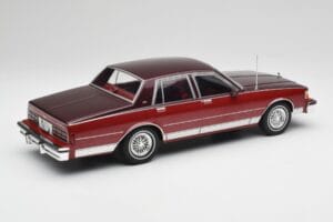 Chevrolet Caprice Červený Metalíza MCG 1:18 MCG18361 Kov – obrázek 2 z 6