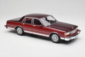 Chevrolet Caprice Červený Metalíza MCG 1:18 MCG18361 Kov – obrázek 4 z 6