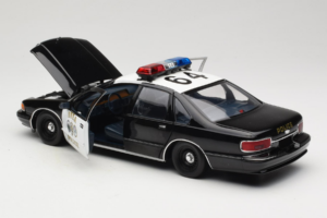 Chevrolet Caprice Kalifornie Policie UT Models 1:18 180142098 Kov – obrázek 5 z 8