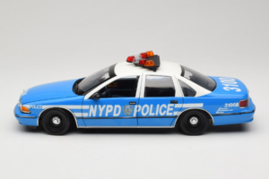 Chevrolet Caprice New York Policie UT Models 1:18 180142097 Kov – obrázek 4 z 8
