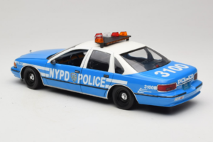 Chevrolet Caprice New York Policie UT Models 1:18 180142097 Kov – obrázek 5 z 8