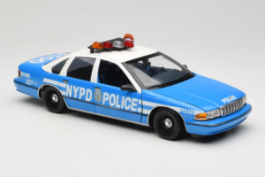 Chevrolet Caprice New York Policie UT Models 1:18 180142097 Kov – obrázek 6 z 8