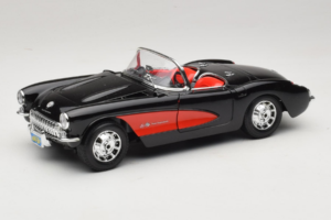 Chevrolet Corvette C1 Černý & Červený Bburago 1:18 3034-M1 Kov