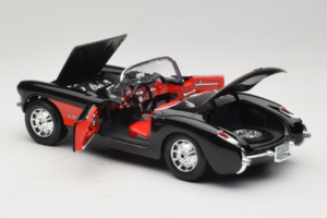 Chevrolet Corvette C1 Černý & Červený Bburago 1:18 3034-M1 Kov – obrázek 5 z 8