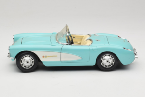 Chevrolet Corvette C1 Modrý & Bílý Bburago 1:18 3024-M2 Kov – obrázek 4 z 8