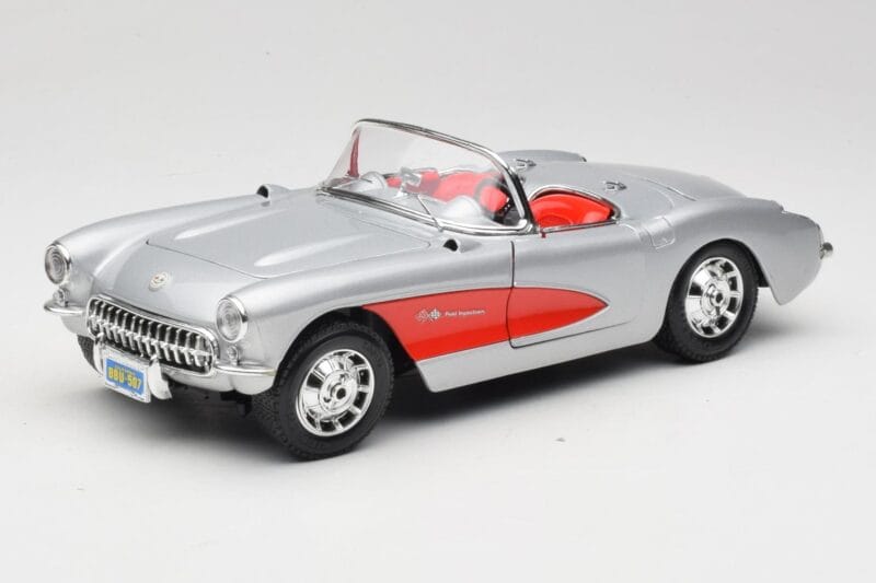 Chevrolet Corvette C1 Stříbrný Bburago 1:18 3034 Kov